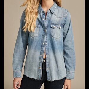 Lucky Brand Denim Button-Up Shirt Size Small